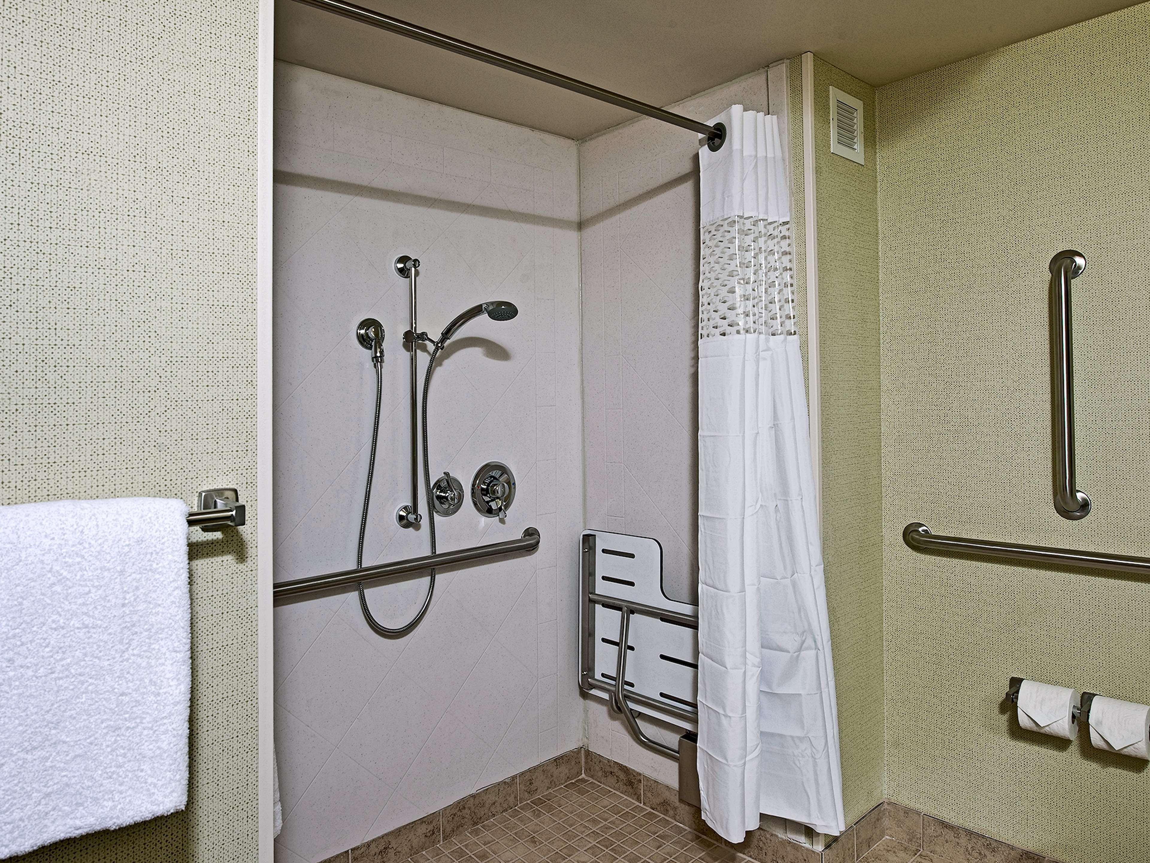 Hampton Inn Augusta Exterior photo