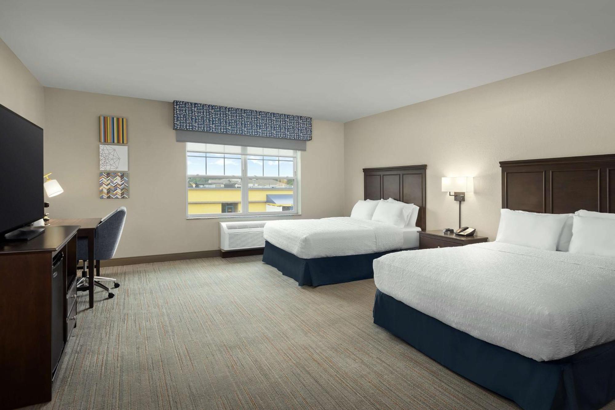 Hampton Inn Augusta Exterior photo
