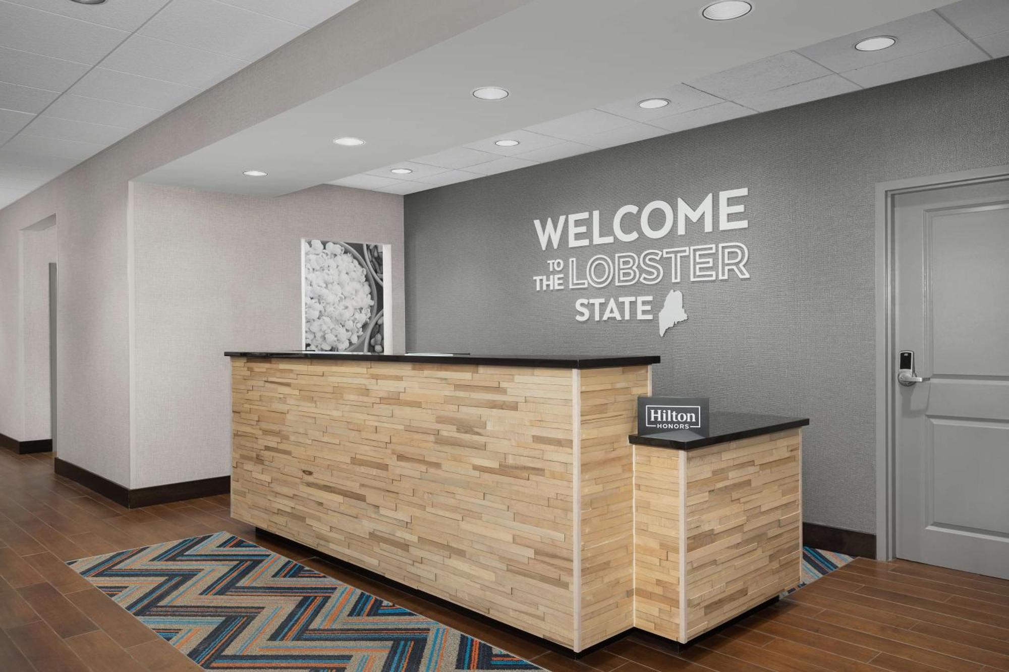 Hampton Inn Augusta Exterior photo