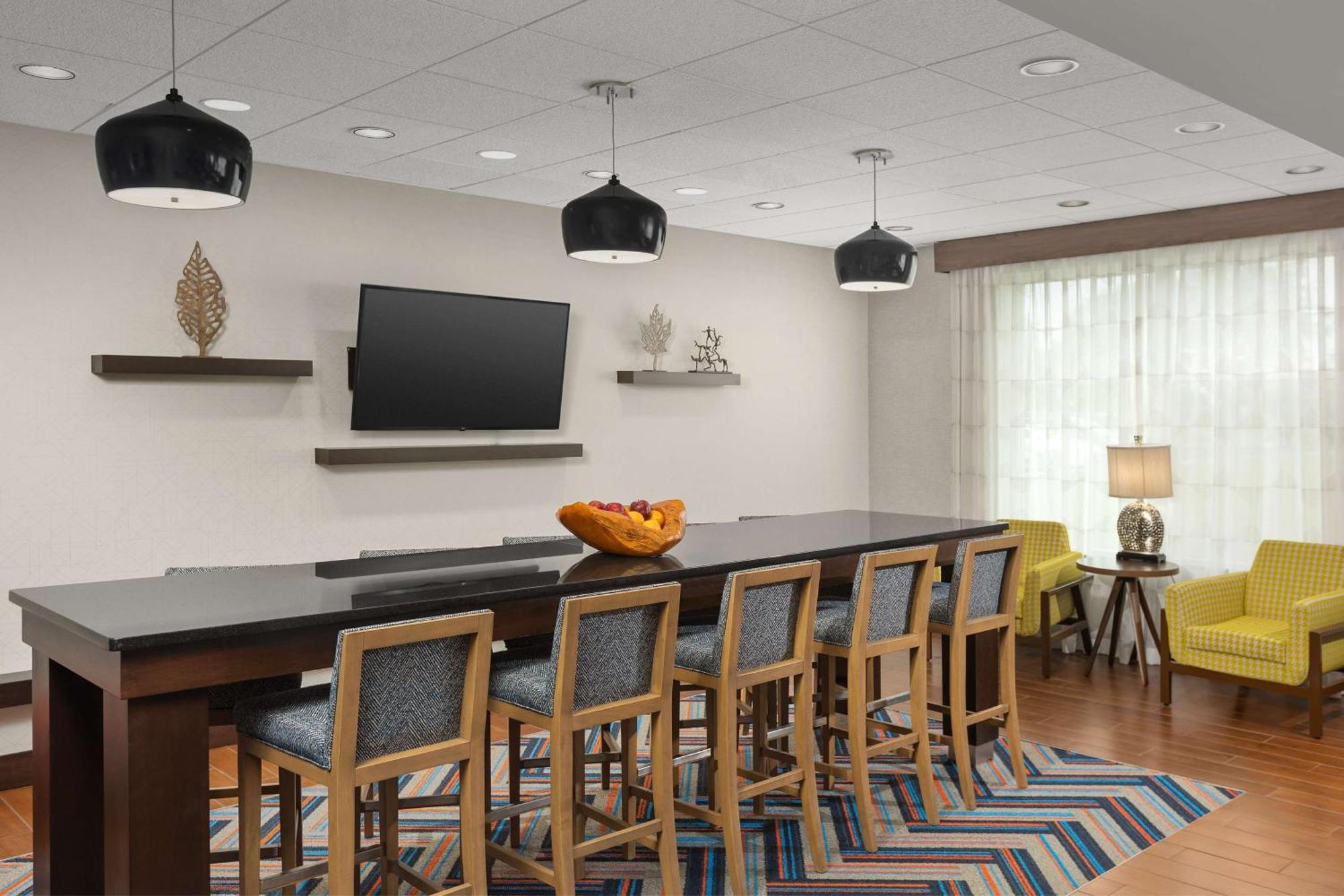 Hampton Inn Augusta Exterior photo